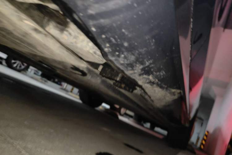 Used Mercedes-Benz E-Class 2017 E 300 Sport Edition Chassis Front Left