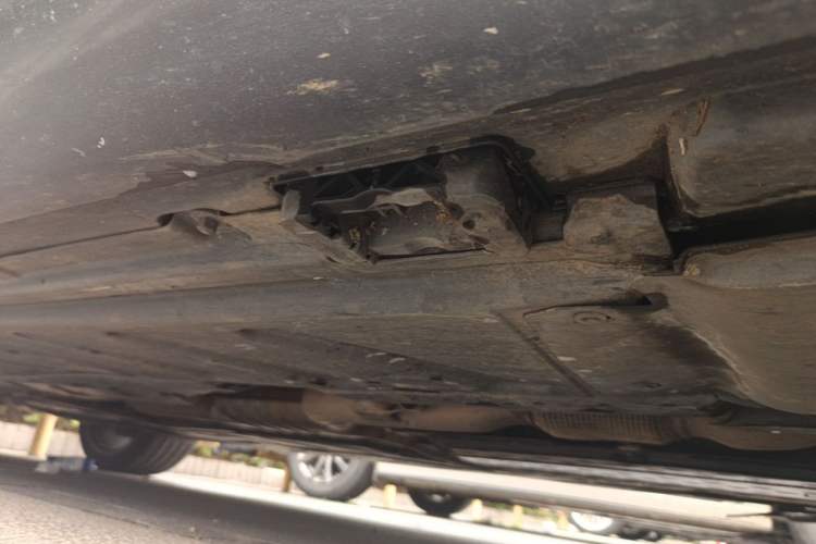 Used Mercedes-Benz E-Class 2017 E 320 L 4MATIC Chassis Front Right