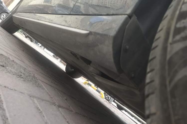 Used Mercedes-Benz E-Class 2017 E 300 L Sport Luxury Edition Chassis Front Right