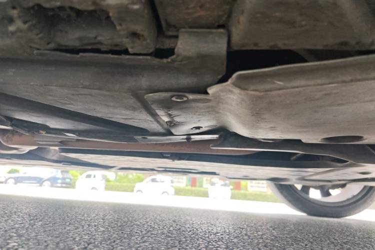 Used Mercedes-Benz E-Class 2017 E 300 L Luxury Model Chassis Front Right
