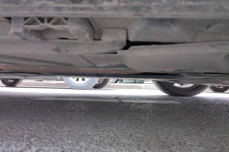 Used Mercedes-Benz E-Class 2017 E 200 L 4MATIC Chassis Front Right
