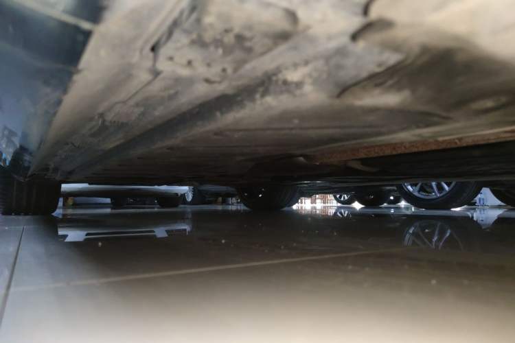 Used Mercedes-Benz E-Class 2017 E 300 Coupe Chassis Front Right