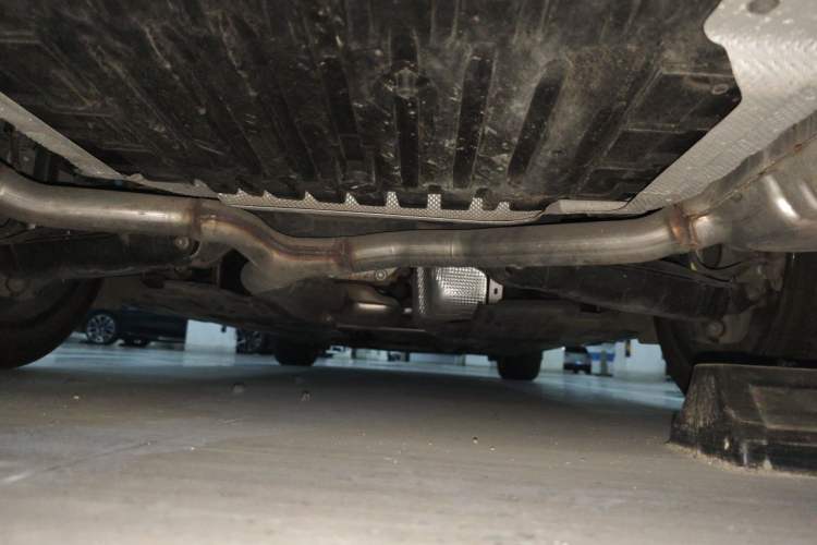 Used Mercedes-Benz E-Class 2017 E 300 L Luxury Model Chassis Rear