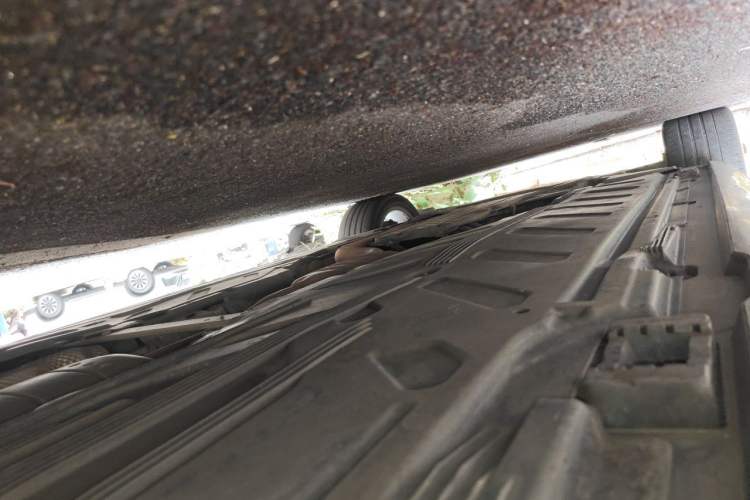 Used Mercedes-Benz E-Class 2017 E 300 Sport Edition Chassis Rear Left