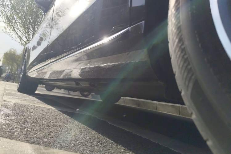 Used Mercedes-Benz E-Class 2017 E 300 L Luxury Model Chassis Rear Left