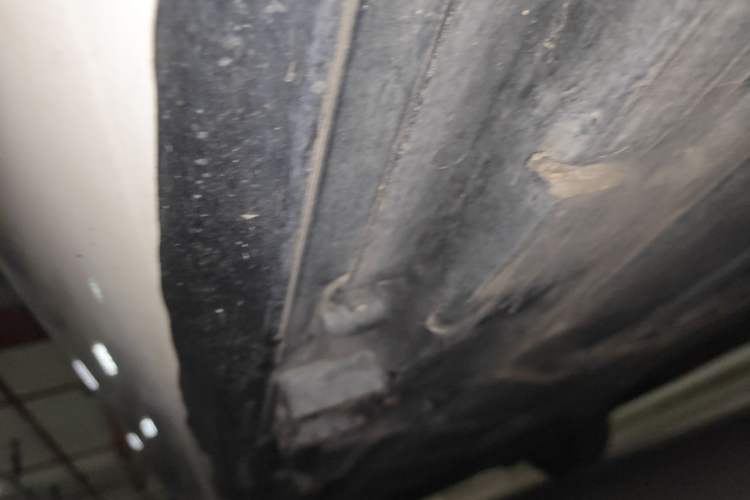 Used Mercedes-Benz E-Class 2017 E 300 L Luxury Model Chassis Rear Left
