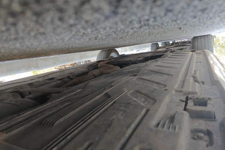 Used Mercedes-Benz E-Class 2017 E 200 Sport Chassis Rear Left
