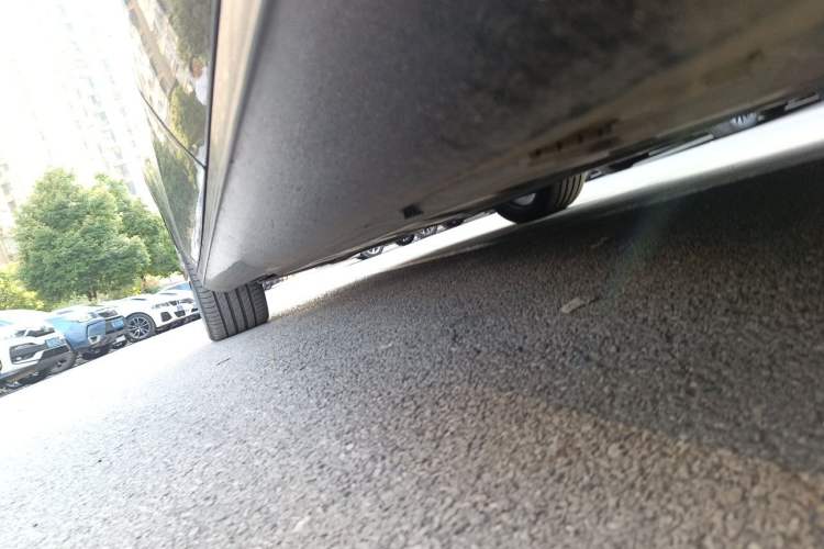 Used Mercedes-Benz E-Class 2017 E 300 Sport Edition Chassis Rear Left