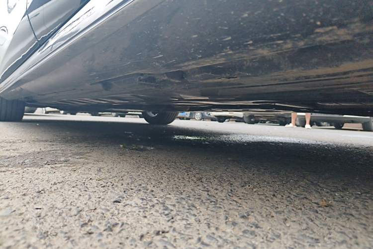 Used Mercedes-Benz E-Class 2017 E 200 L Sport 4MATIC Chassis Rear Left