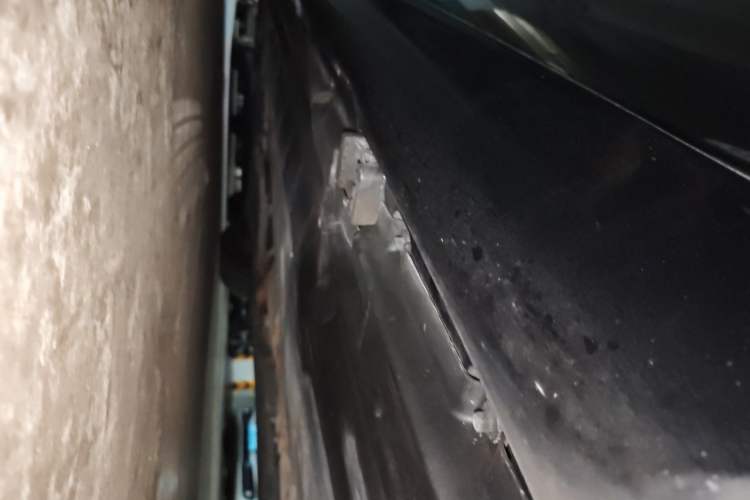 Used Mercedes-Benz E-Class 2017 E 300 L Luxury Model Chassis Rear Left