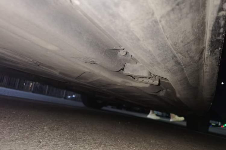Used Mercedes-Benz E-Class 2017 E 300 L Sport Luxury Edition Chassis Rear Right