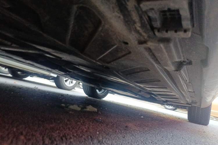 Used Mercedes-Benz E-Class 2017 E 200 Sport 4MATIC Chassis Rear Right