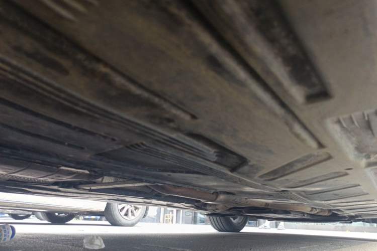 Used Mercedes-Benz E-Class 2017 E 320 L 4MATIC Chassis Rear Right