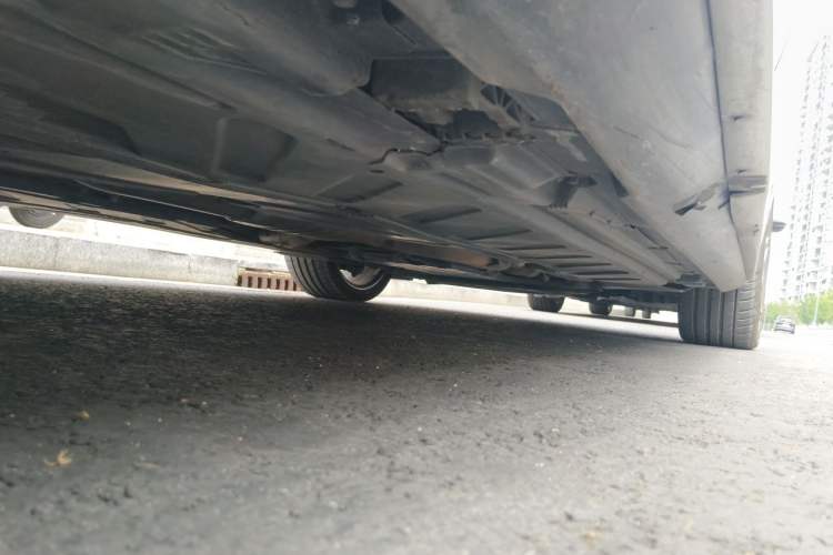 Used Mercedes-Benz E-Class 2017 E 320 L Sport 4MATIC Chassis Rear Right
