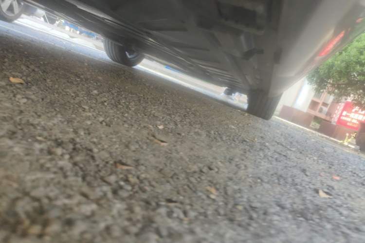 Used Mercedes-Benz E-Class 2017 E 200 L Sport 4MATIC Chassis Rear Right