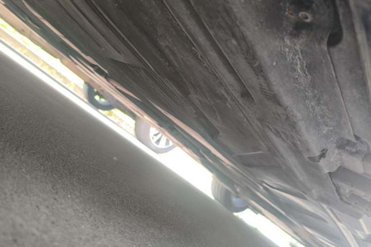 Used Mercedes-Benz E-Class 2017 E 300 L Sporty and Stylish Model Chassis Rear Right