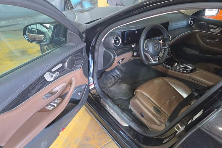 Used Mercedes-Benz E-Class 2017 E 300 L Sporty and Stylish Model Driver Seat