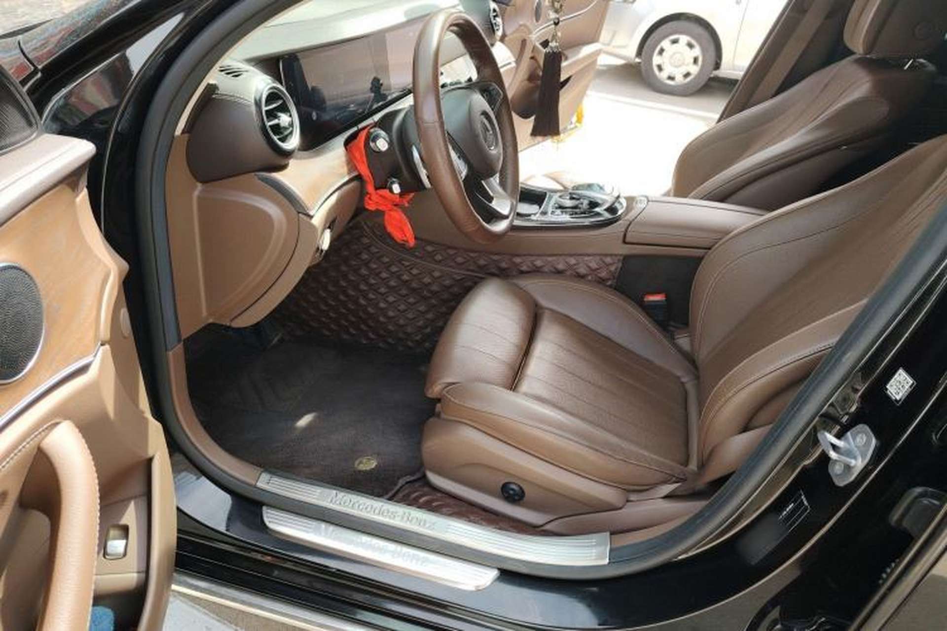 Used Mercedes-Benz E-Class 2017 E 200 L 4MATIC Driver Seat