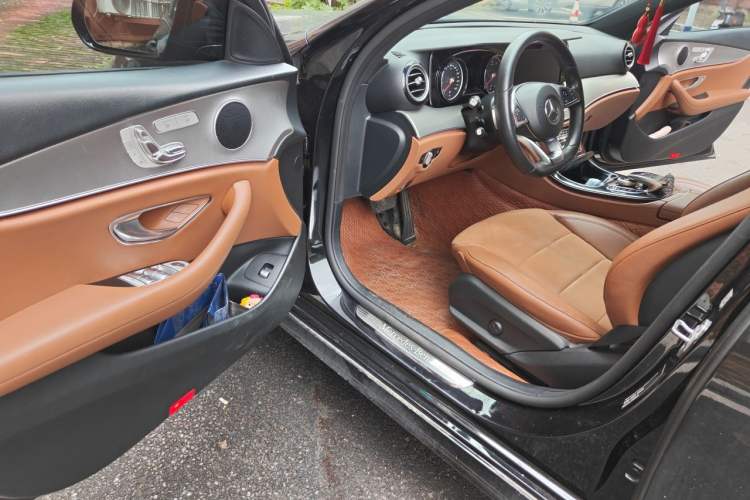 Used Mercedes-Benz E-Class 2017 E 300 Sport Edition Driver Seat