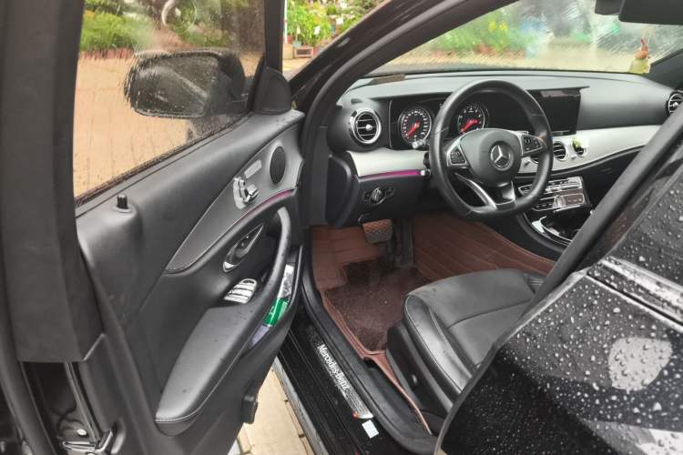Used Mercedes-Benz E-Class 2017 E 300 Sport Edition Driver Seat