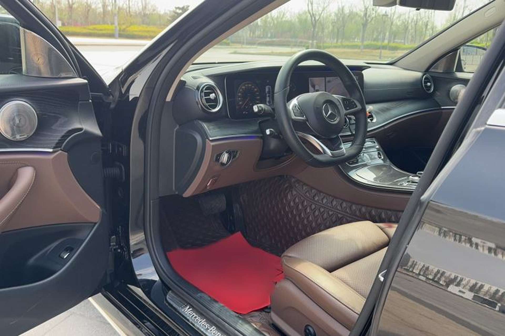 Used Mercedes-Benz E-Class 2017 E 200 L Sport 4MATIC Driver Seat