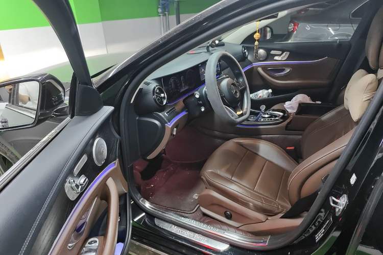 Used Mercedes-Benz E-Class 2017 E 320 L Sport 4MATIC Driver Seat