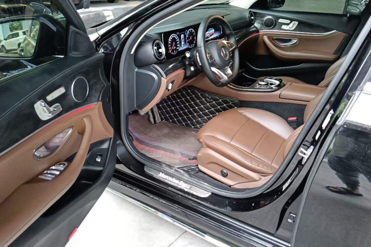 Used Mercedes-Benz E-Class 2017 E 300 L Sport Luxury Edition Driver Seat