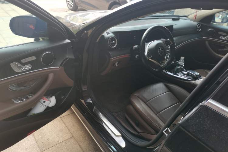 Used Mercedes-Benz E-Class 2017 E 300 L Sport Luxury Edition Driver Seat
