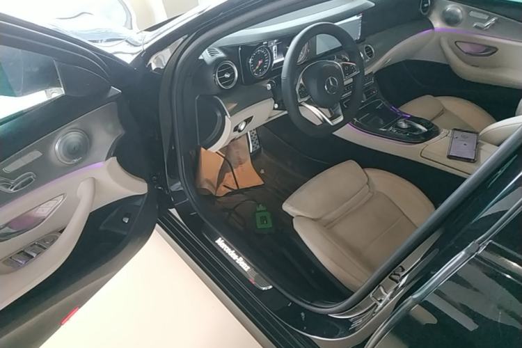 Used Mercedes-Benz E-Class 2017 E 200 Sport 4MATIC Driver Seat
