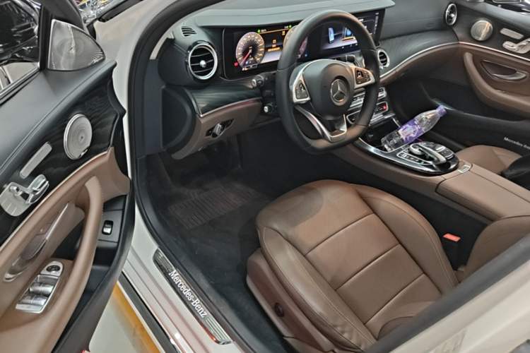 Used Mercedes-Benz E-Class 2017 E 300 L Sport Luxury Edition Driver Seat