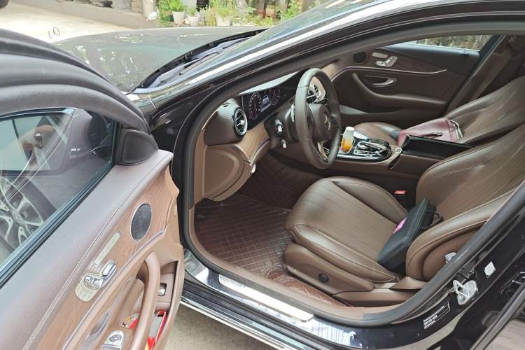 Used Mercedes-Benz E-Class 2017 E 300 L Sporty and Stylish Model Driver Seat