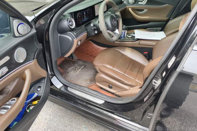 Used Mercedes-Benz E-Class 2017 E 320 L Sport 4MATIC Driver Seat