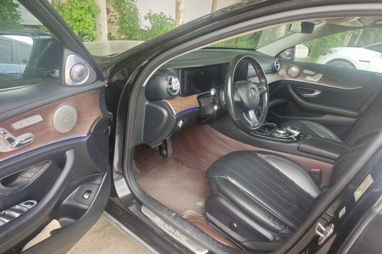 Used Mercedes-Benz E-Class 2017 E 200 L 4MATIC Driver Seat