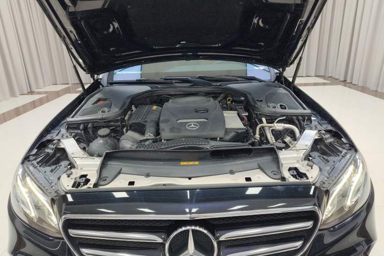 Used Mercedes-Benz E-Class 2017 E 200 Sport Engine Bay