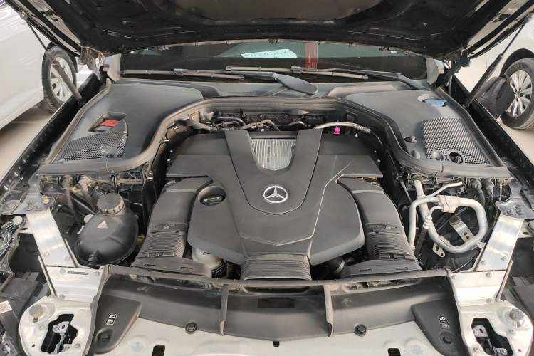 Used Mercedes-Benz E-Class 2017 E 320 L Sport 4MATIC Engine Bay