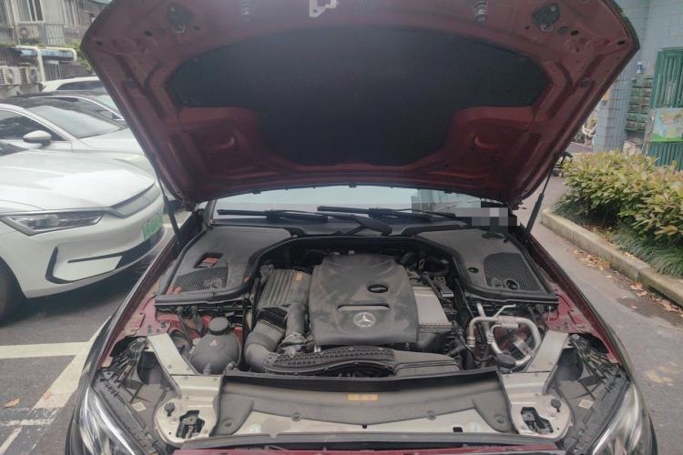 Used Mercedes-Benz E-Class 2017 E 300 Coupe Engine Bay