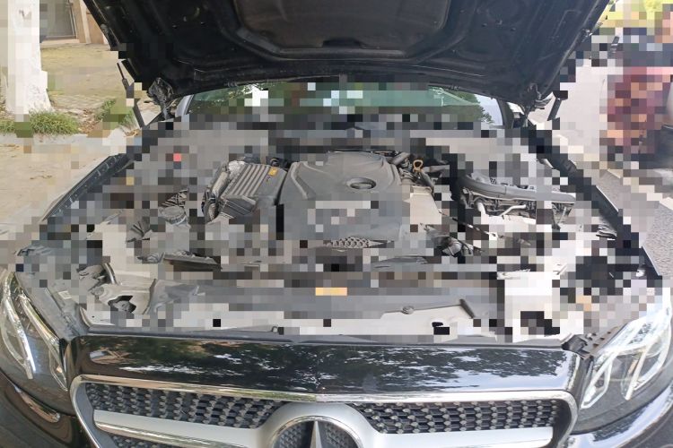 Used Mercedes-Benz E-Class 2017 E 200 Coupe Engine Bay