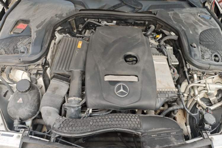 Used Mercedes-Benz E-Class 2017 E 300 Sport Edition Engine Bay