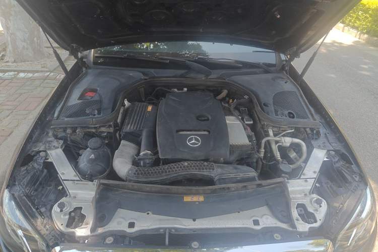 Used Mercedes-Benz E-Class 2017 E 200 Sport Engine Bay