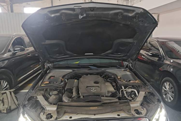 Used Mercedes-Benz E-Class 2017 E 300 L Luxury Model Engine Bay
