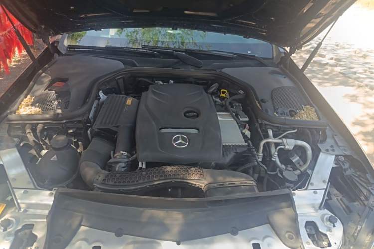 Used Mercedes-Benz E-Class 2017 E 300 Sport Edition Engine Bay
