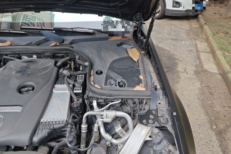 Used Mercedes-Benz E-Class 2017 E 300 L Sport Luxury Edition Engine Bay Left