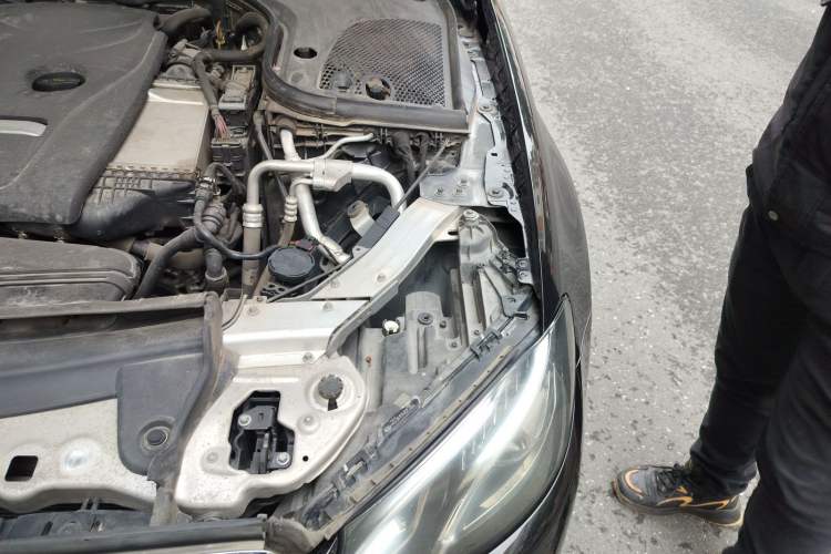 Used Mercedes-Benz E-Class 2017 E 300 L Luxury Model Engine Bay Left