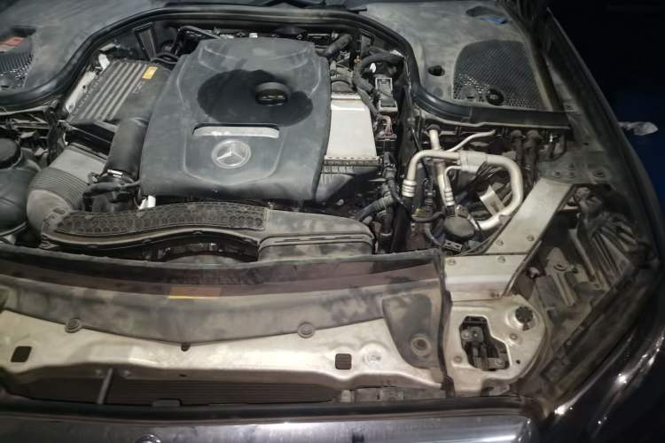 Used Mercedes-Benz E-Class 2017 E 200 L 4MATIC Engine Bay Left
