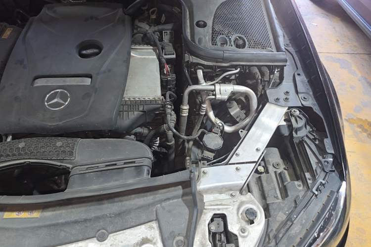 Used Mercedes-Benz E-Class 2017 E 300 L Sporty and Stylish Model Engine Bay Left