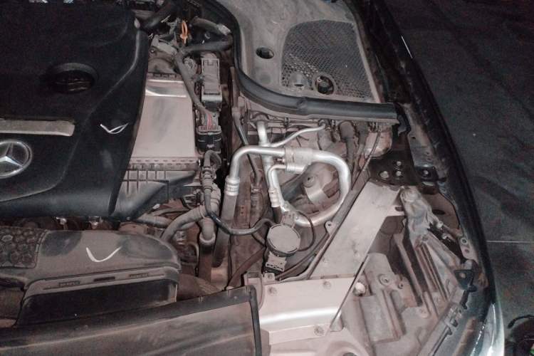 Used Mercedes-Benz E-Class 2017 E 200 L 4MATIC Engine Bay Left