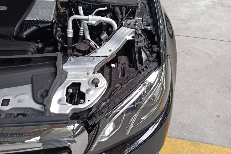 Used Mercedes-Benz E-Class 2017 E 300 L Sport Luxury Edition Engine Bay Left