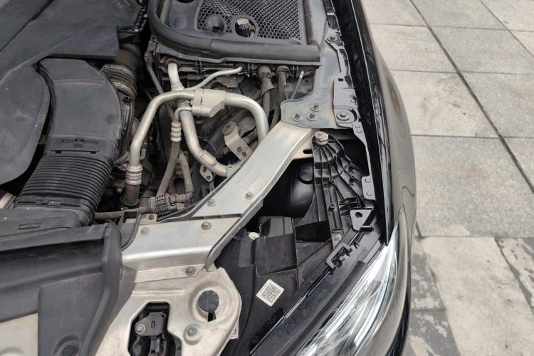 Used Mercedes-Benz E-Class 2017 E 320 L 4MATIC Engine Bay Left