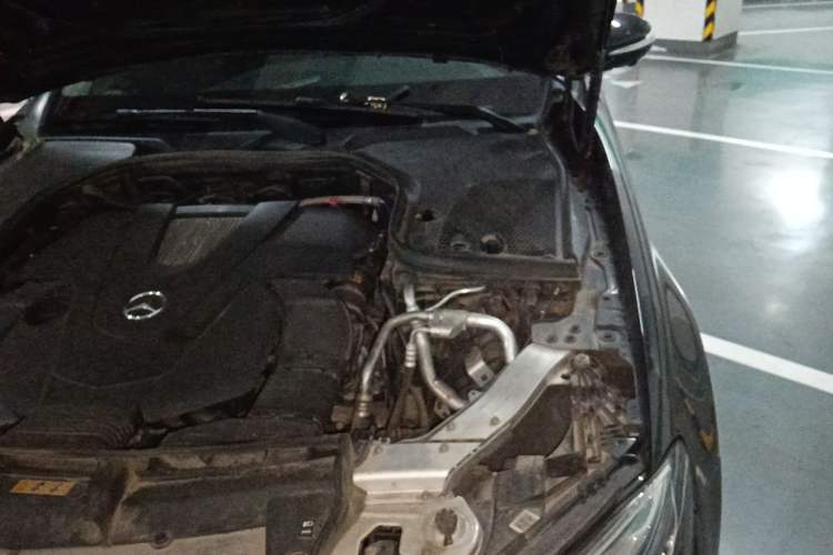 Used Mercedes-Benz E-Class 2017 E 320 L Sport 4MATIC Engine Bay Left