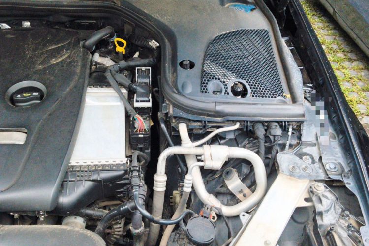 Used Mercedes-Benz E-Class 2017 E 300 L Luxury Model Engine Bay Left
